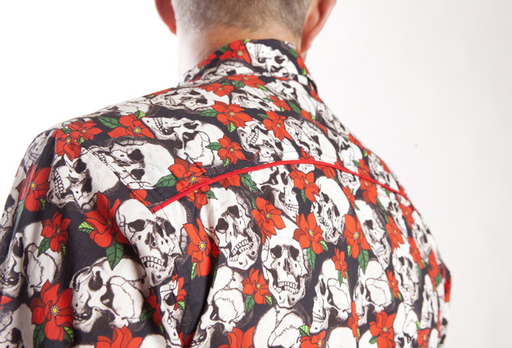 Chemise homme motif tete de mort sale