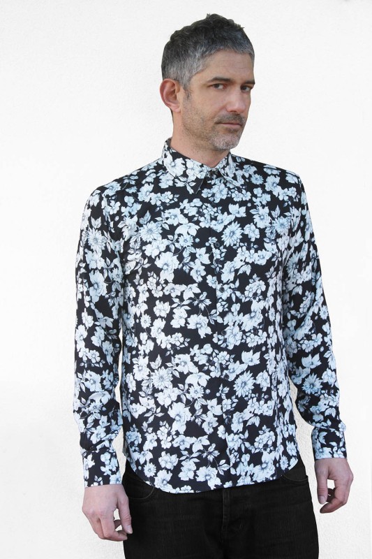 Baïsap - Mens black floral shirt - Gray Flowers - Big flowers print on black viscose 